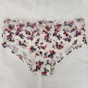 ✨️💕NWT PINK Victoria's Secret lace waist panties Medium floral cream